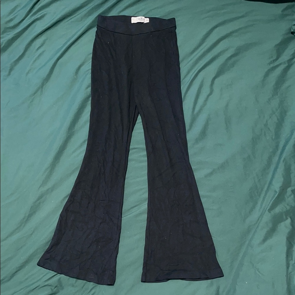 black hollister yoga pants